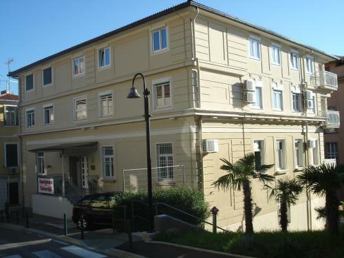 Apartments And Rooms Liburnija