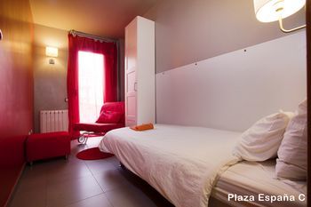 Plaza Espanya Apartments