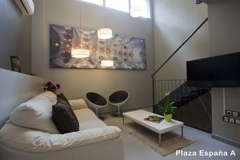 Plaza Espanya Apartments