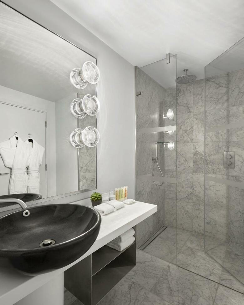 Hotel Sea Containers London