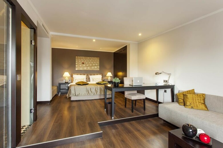 Quentin Boutique Hotel