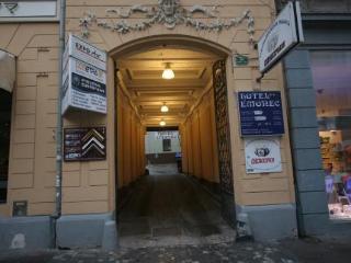 Emonec Hotel