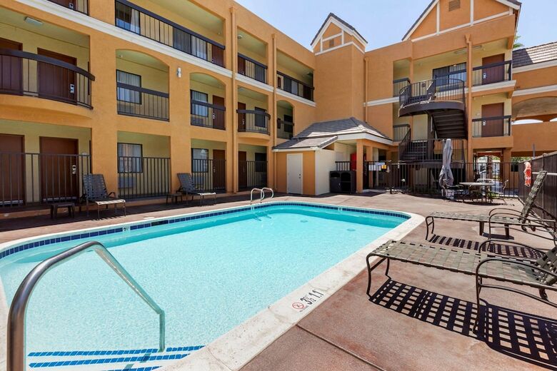 Hotel Knights Inn Westminster Huntington Beach