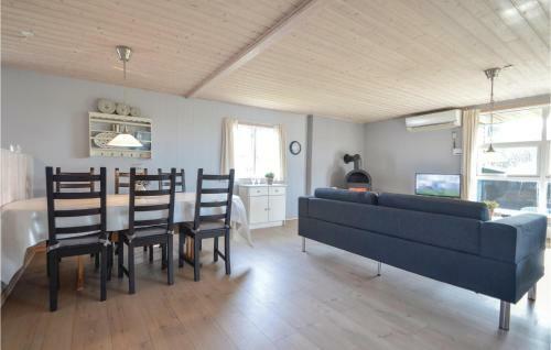 Holiday Home Ringvejen R�m�