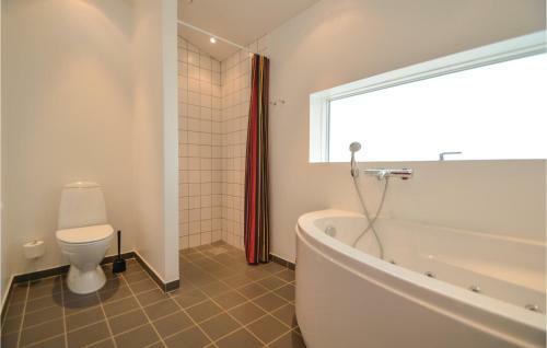 Holiday Home Vesterg�rdsvej R�m� III