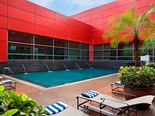 Hotel Royal Plaza On Scotts Singapore