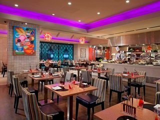 Hotel Royal Plaza On Scotts Singapore