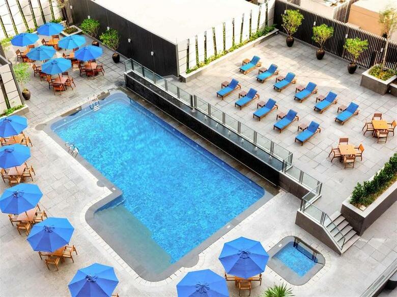 Hotel Grand Mercure Roxy