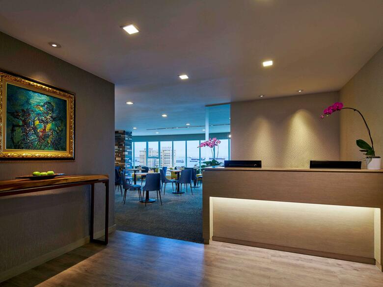 Hotel Grand Mercure Roxy