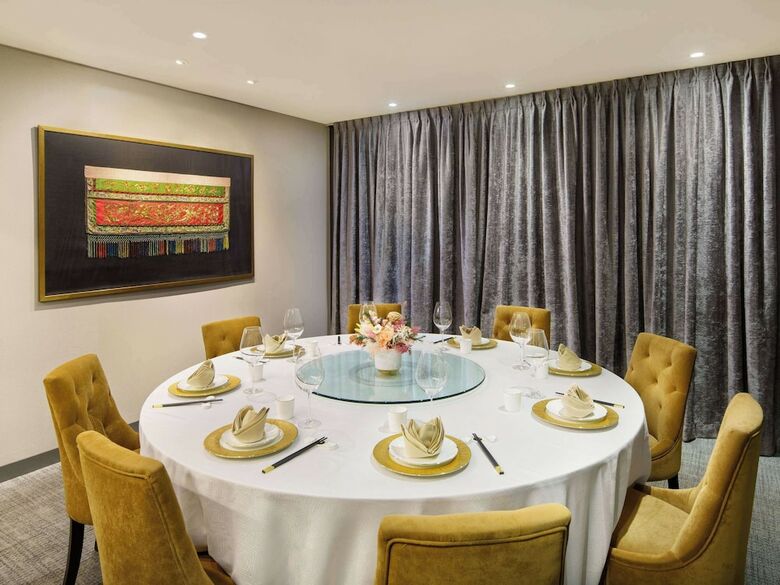Hotel Grand Mercure Roxy