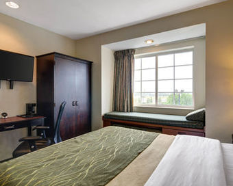Hotel Comfort Inn & Suites Airport