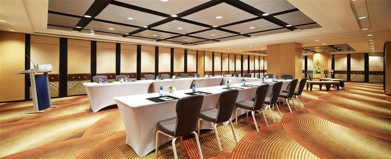 Sheraton Hong Kong Hotel & Towers