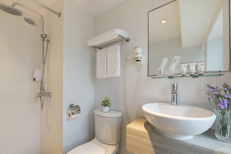 Hotel Silka Far East