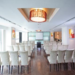 Hotel Silka Far East