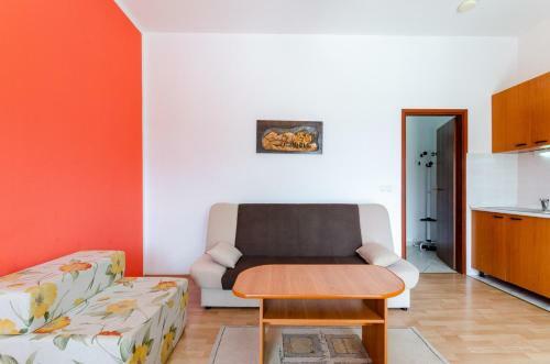 Apartment In Crikvenica 13703