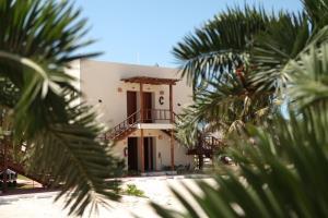 Hotel Technotel San Benito Beach