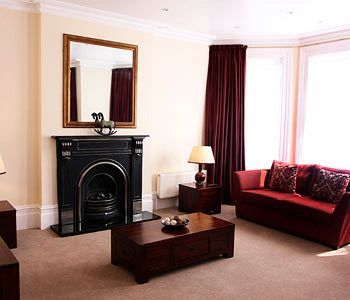 Glenlyn Hotel