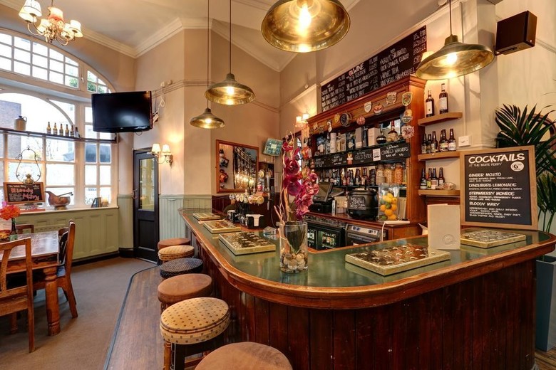 Publove At The White Ferry Victoria - Hostel