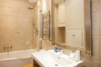 Piccadilly Circus Apartments