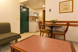 Hotel Shoresh Green Hills Country Lodging