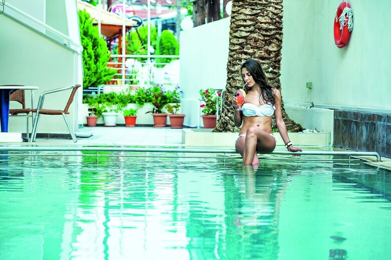 Hotel Elinotel Polis