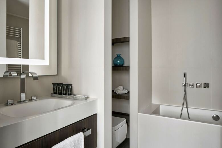 Hotel Hyatt Centric  Milan Centrale