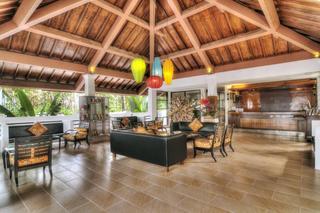 Hotel Legong Keraton Beach