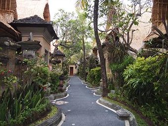 Hotel Puri Dewa Bharata Villas