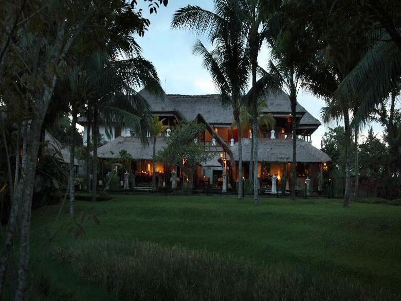 Ubud Village Hotel