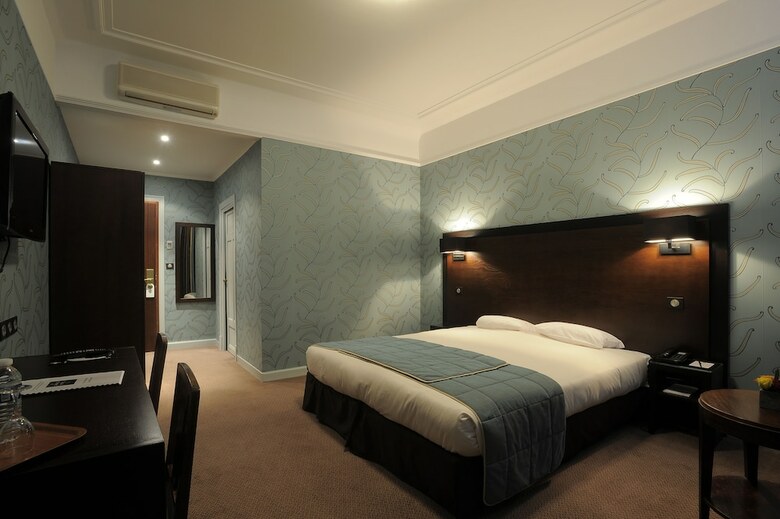 Le Grand Hotel De Tours