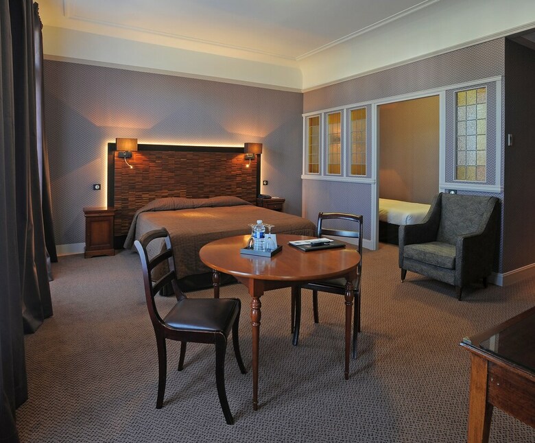 Le Grand Hotel De Tours