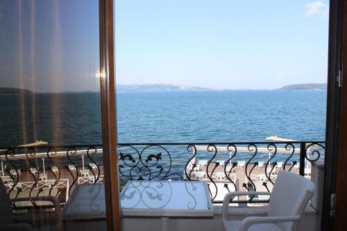 Lale Hotel