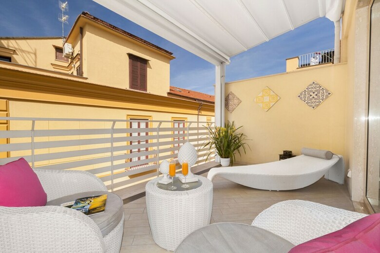 Apartamentos Tasso Suites
