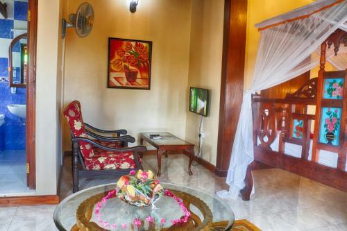 Chavda Hotel