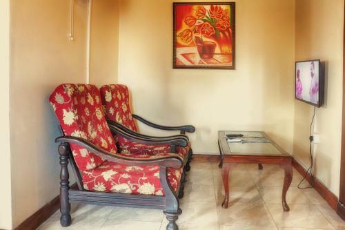 Chavda Hotel