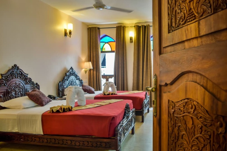 Tembo House Hotel