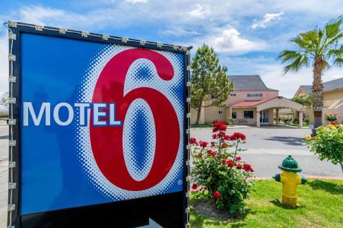 Motel 6 Buttonwillow Central