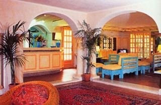 Colonna Beach Hotel & Residence