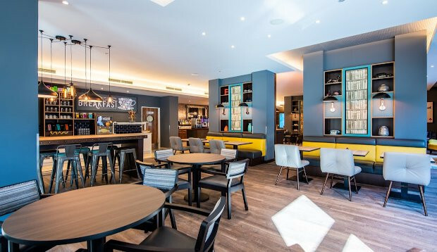 Premier Inn Frankfurt City Centre Hotel