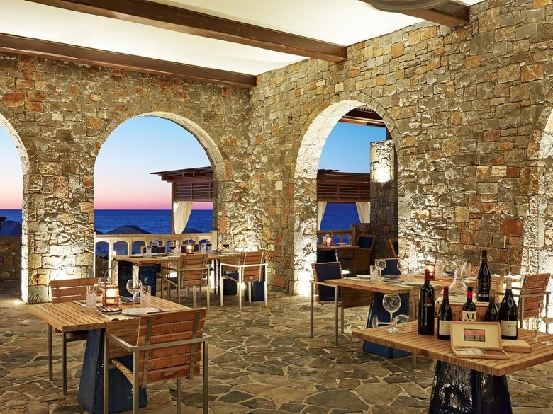 Hotel Amirandes