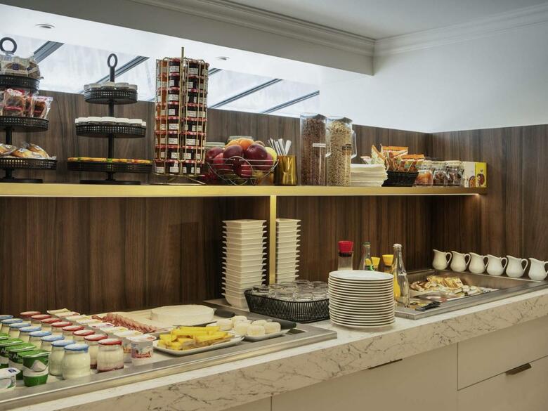 Hotel Mercure Versailles Parly 2