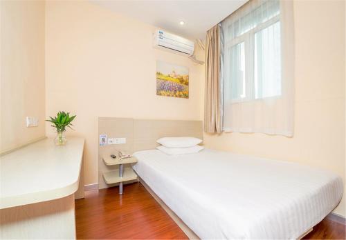 Asterisk Hotel