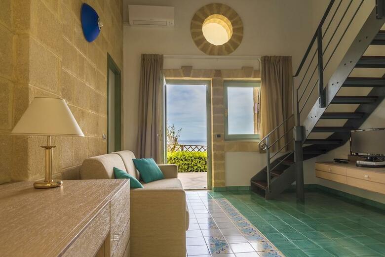 Hotel NH Venus Sea Garden