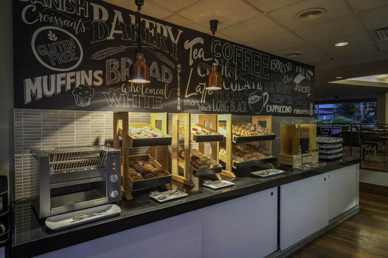 Hotel Doubletree By Hilton Cairns