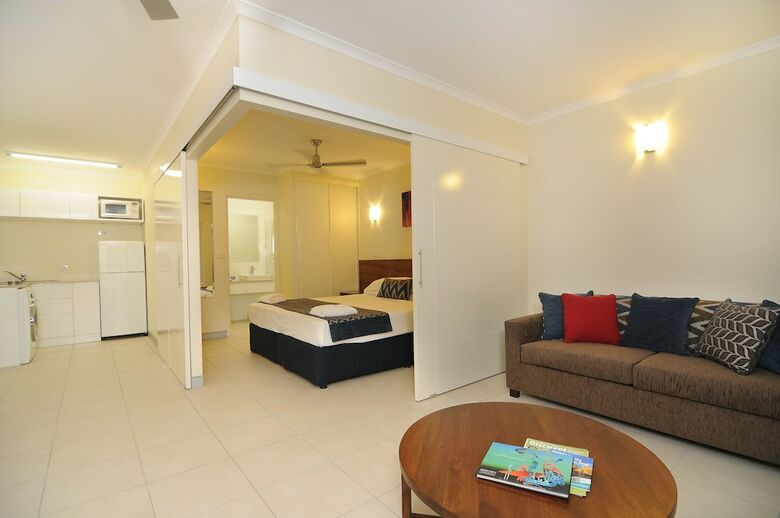 Hotel Cairns Queenslander