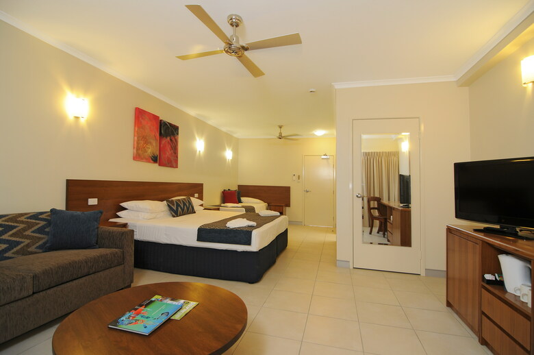 Hotel Cairns Queenslander