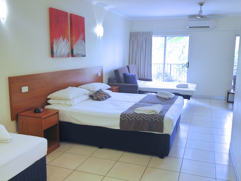 Hotel Cairns Queenslander