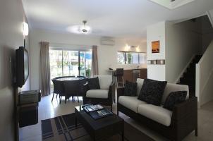 Hotel Rendezvous Reef Resort