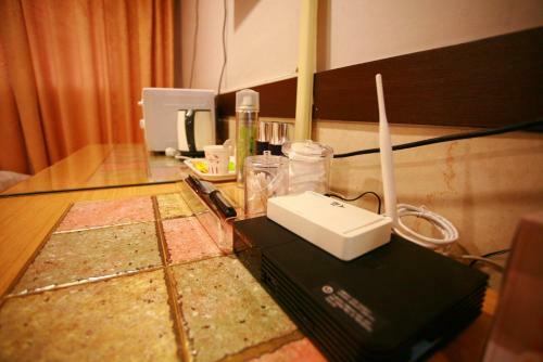 Gumi Metro Hotel