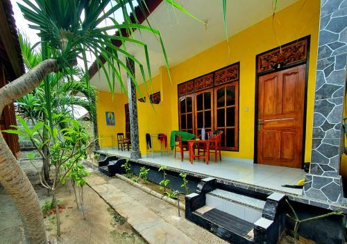 Hostal Lembongan Tropical
